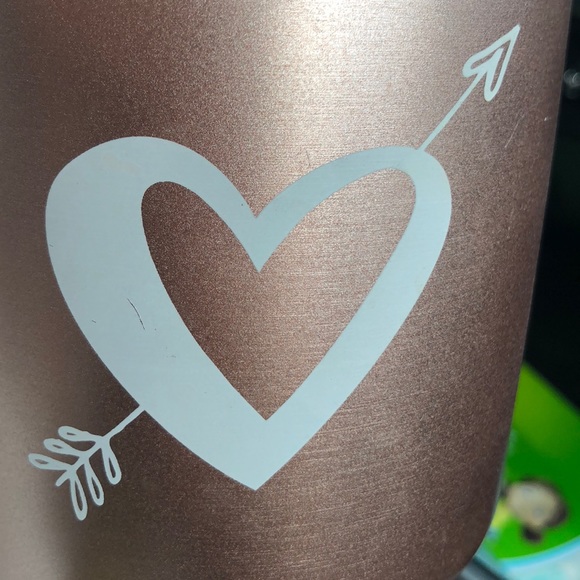 Meet your Posher, Jessica - Picture 1 of 1